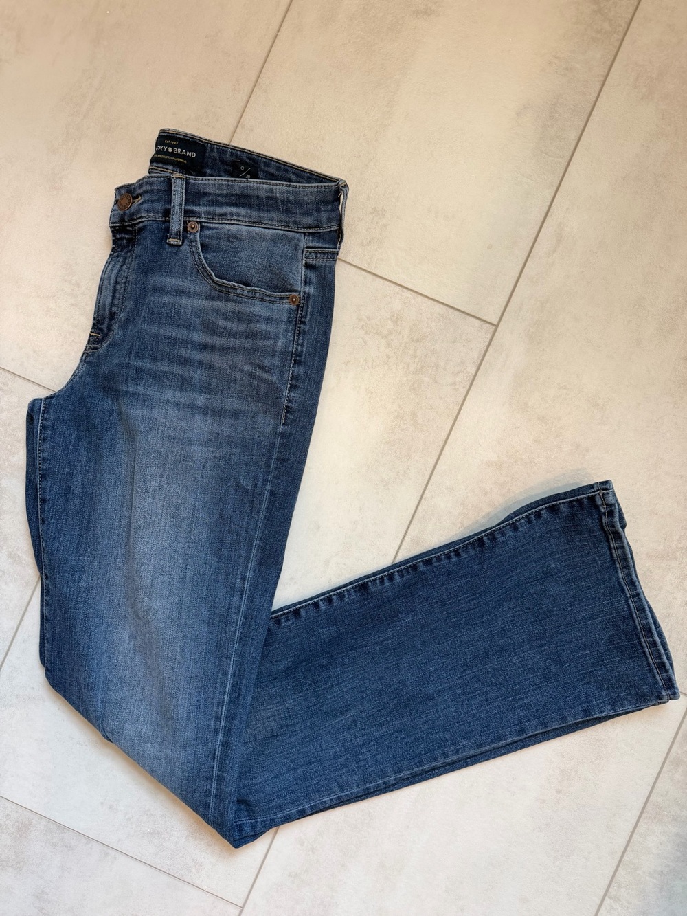 Lucky Brand Women's Flare Jeans in Dark Blue Wash Size 6/28